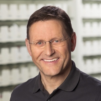 Dr. Lothar Schoonbroodt;